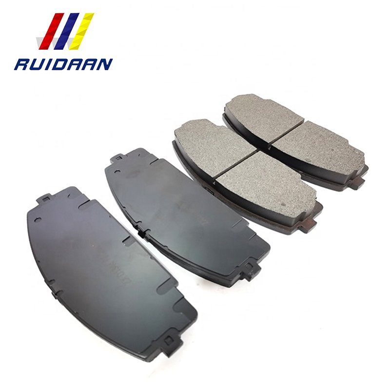 China Manufacture 04465-06160 Auto Car Parts Spare Ceramic Disc Front Brake Pad