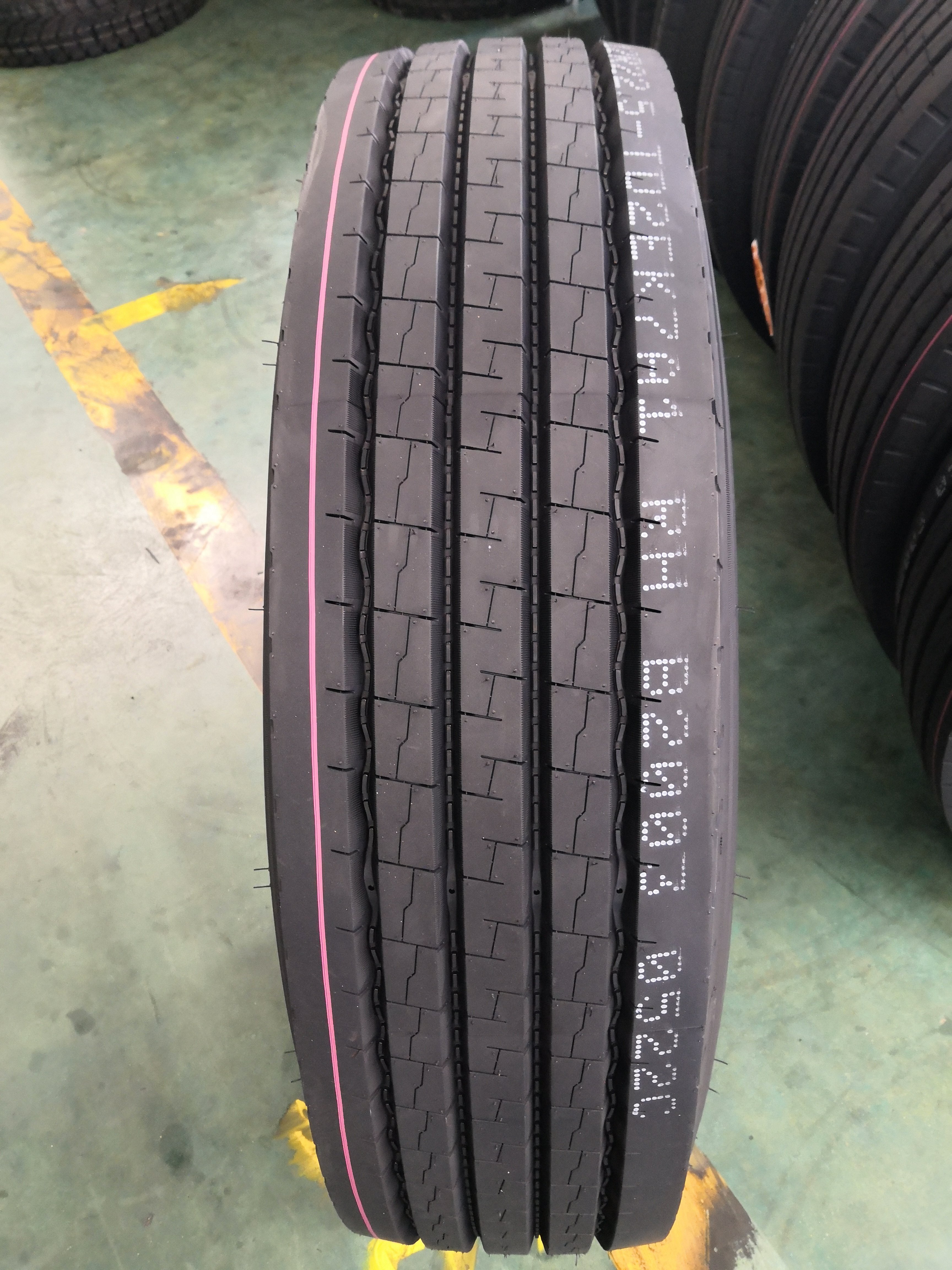 KAPSEN/TAITONG/TERRAKING Brand 12R22.5 Truck and Bus Tyre