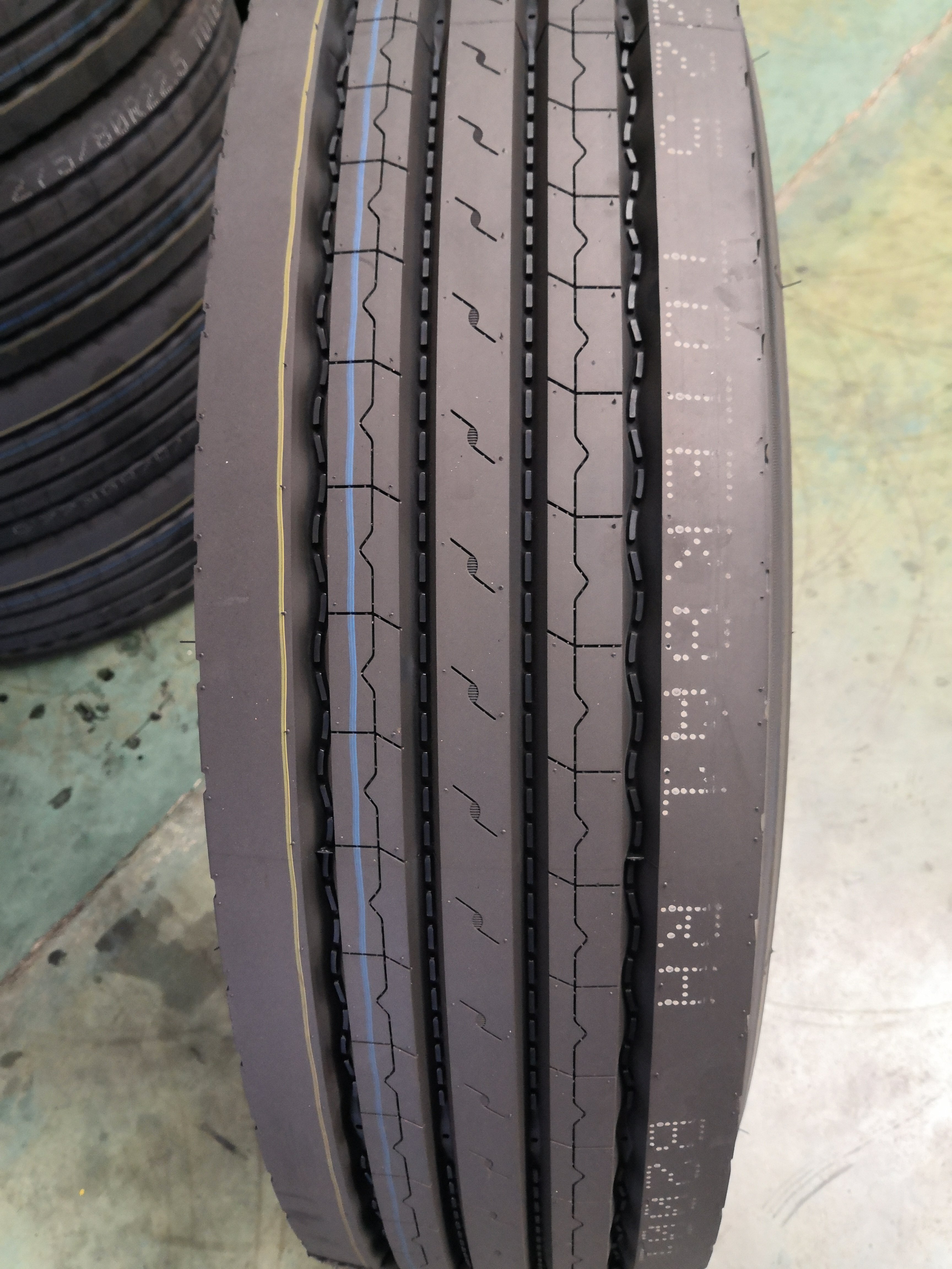 KAPSEN/TAITONG/TERRAKING Brand 12R22.5 Truck and Bus Tyre