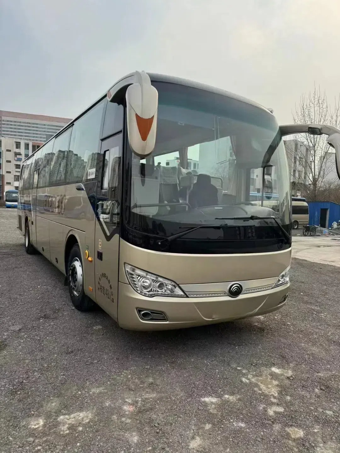 Best Selling 32-Seater Yutong Mini Bus RHD Diesel Used Buses for Sale in China Manual Transmission