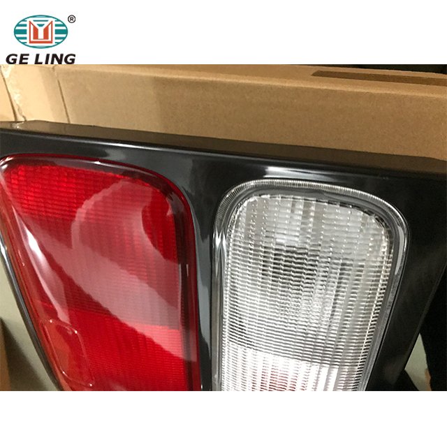 GELING Factory Outlet Tail Light Rear Lamp Assy Taillight with Wire for toyota coaster Bb40 Bb50 Hzb50 1993 - 2006 Bus Van