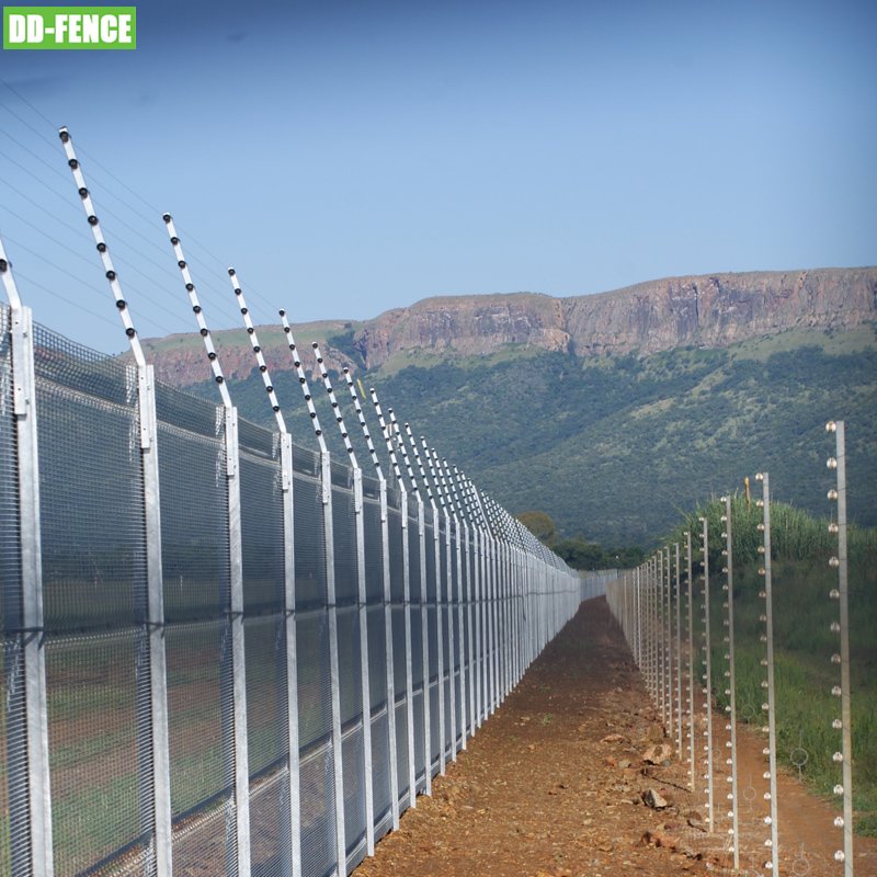 Electric Fence Kit Include Electric Fence Light Electric Fence Poly Wire Pole Posts Reel for Animal