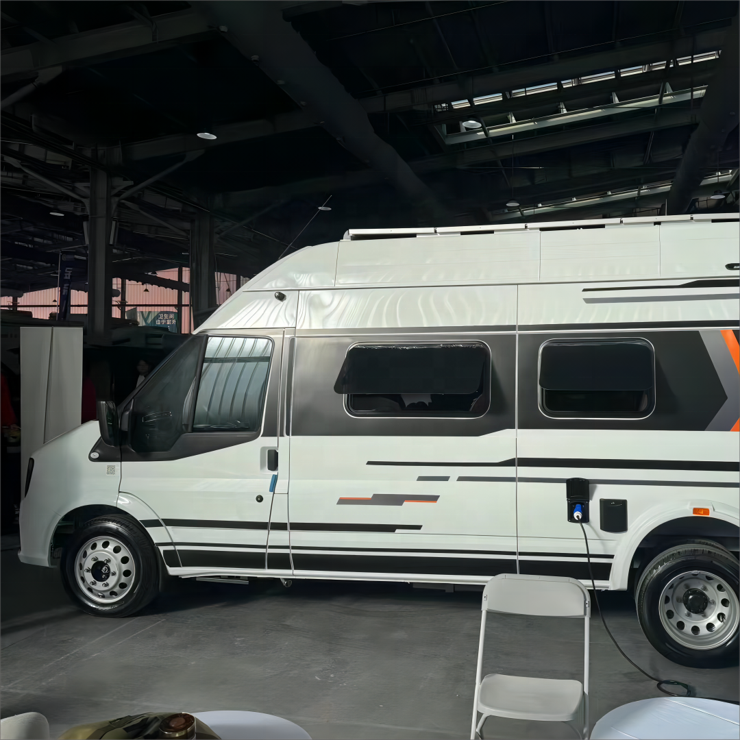 QXN RV V348-Diesel Used 6-Seater Bus Hydraulic Steering Automatic Gearbox Turbo Engine Leather Seats R16 Tires RWD Diesel Fuel