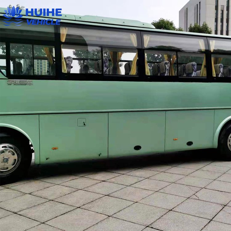 Used 50-Seat Youtong Buses Good Condition Diesel Fuel City Bus Coaches with Manual Transmission and Weichai Engine from China