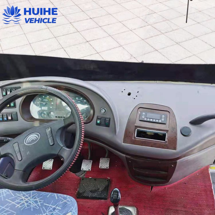 Used 50-Seat Youtong Buses Good Condition Diesel Fuel City Bus Coaches with Manual Transmission and Weichai Engine from China