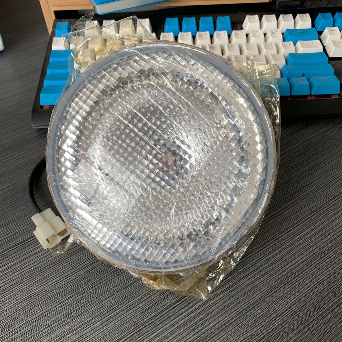 China coach Bus Parts Tail Light Lamp coach Parts Zhongtong Higer Golden Dragon Bus Round Tail Light