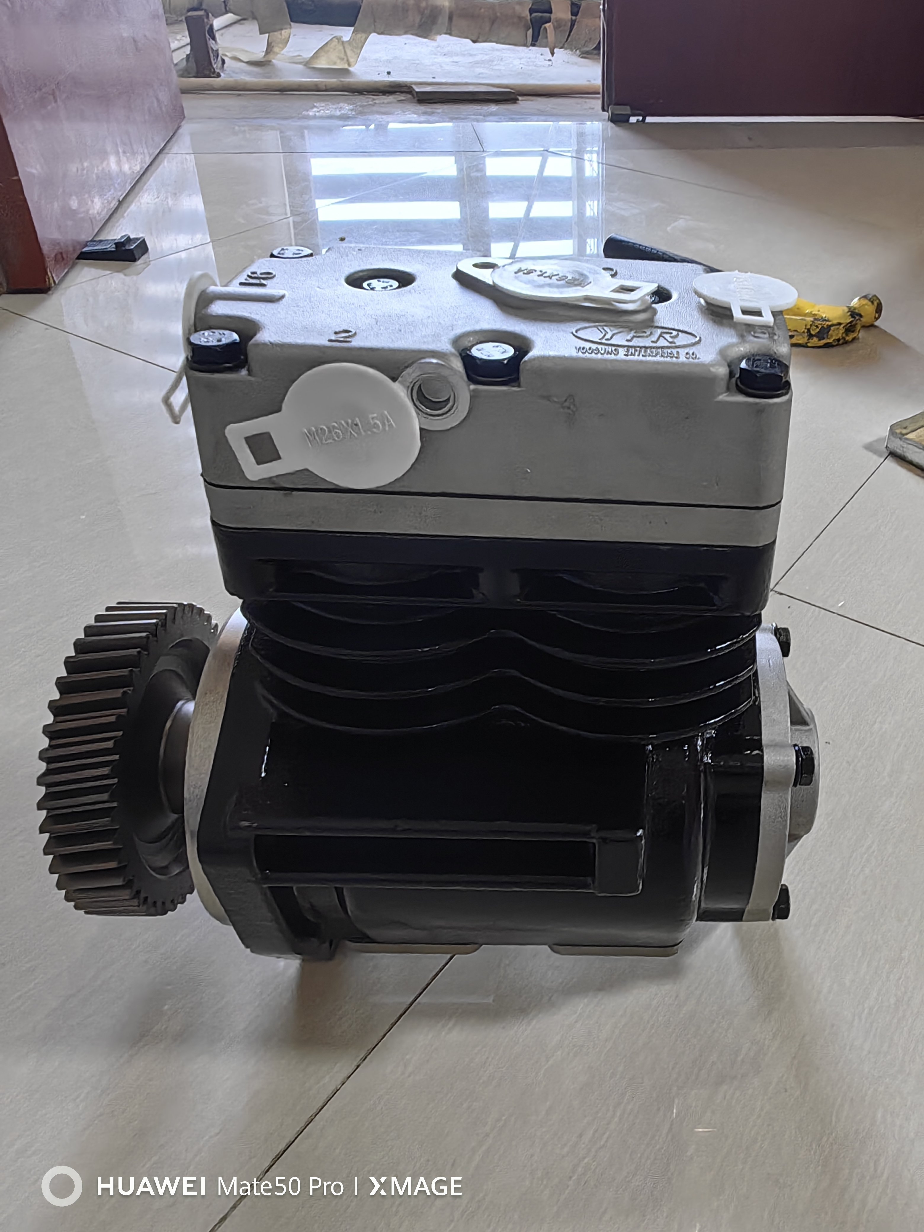 Thailand Ghana Dubai Russia Algeria Australia Market Daewoo Bus Parts DL08 65541017071 65.54101-7071 Air Compressor for Doosan