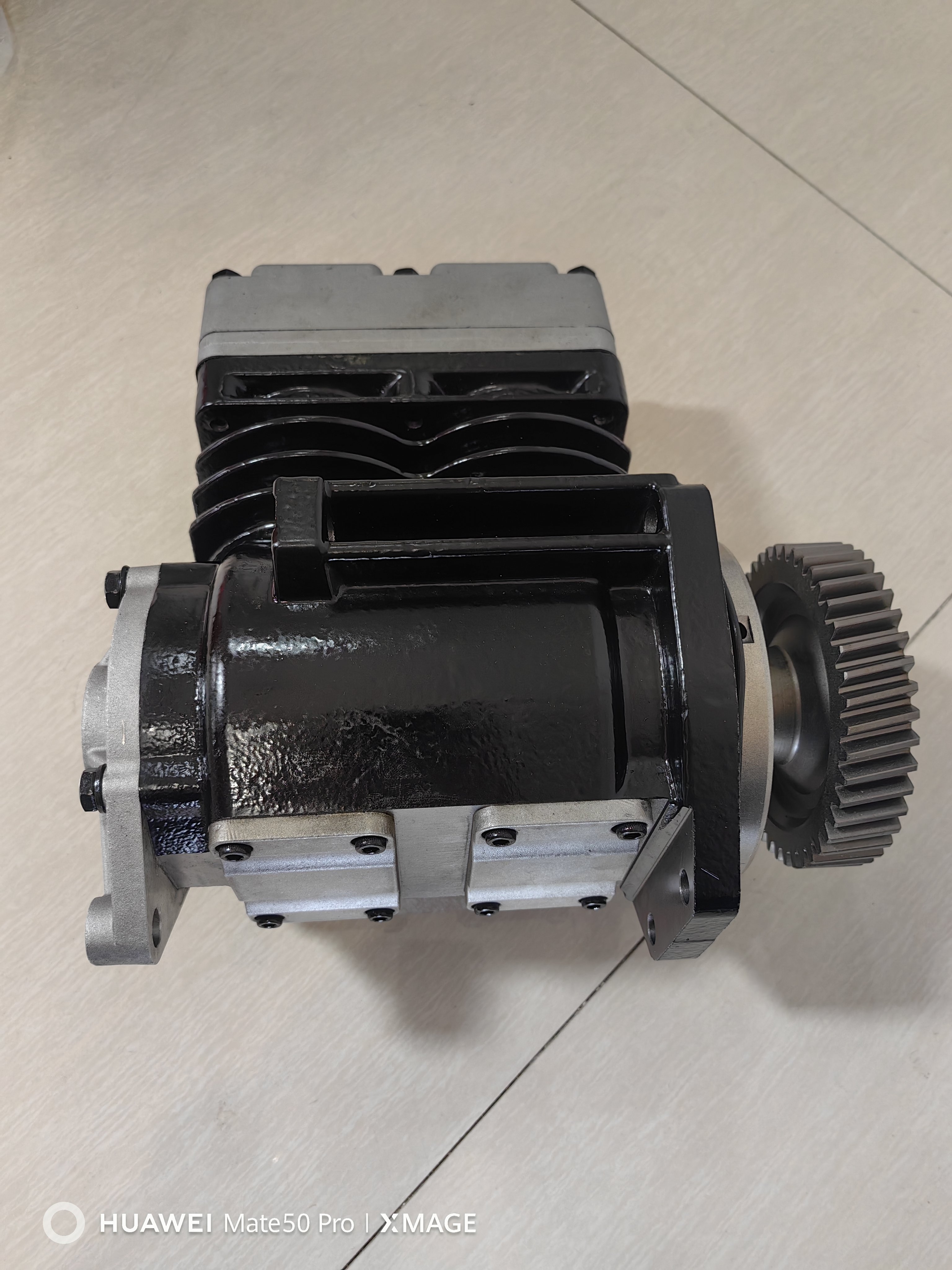 Thailand Ghana Dubai Russia Algeria Australia Market Daewoo Bus Parts DL08 65541017071 65.54101-7071 Air Compressor for Doosan