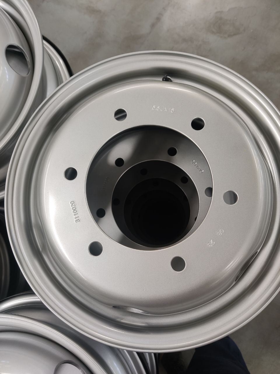 Original Bus Wheel 16 Inch Steel Wheel Rims for Passenger Car 16*5.5
