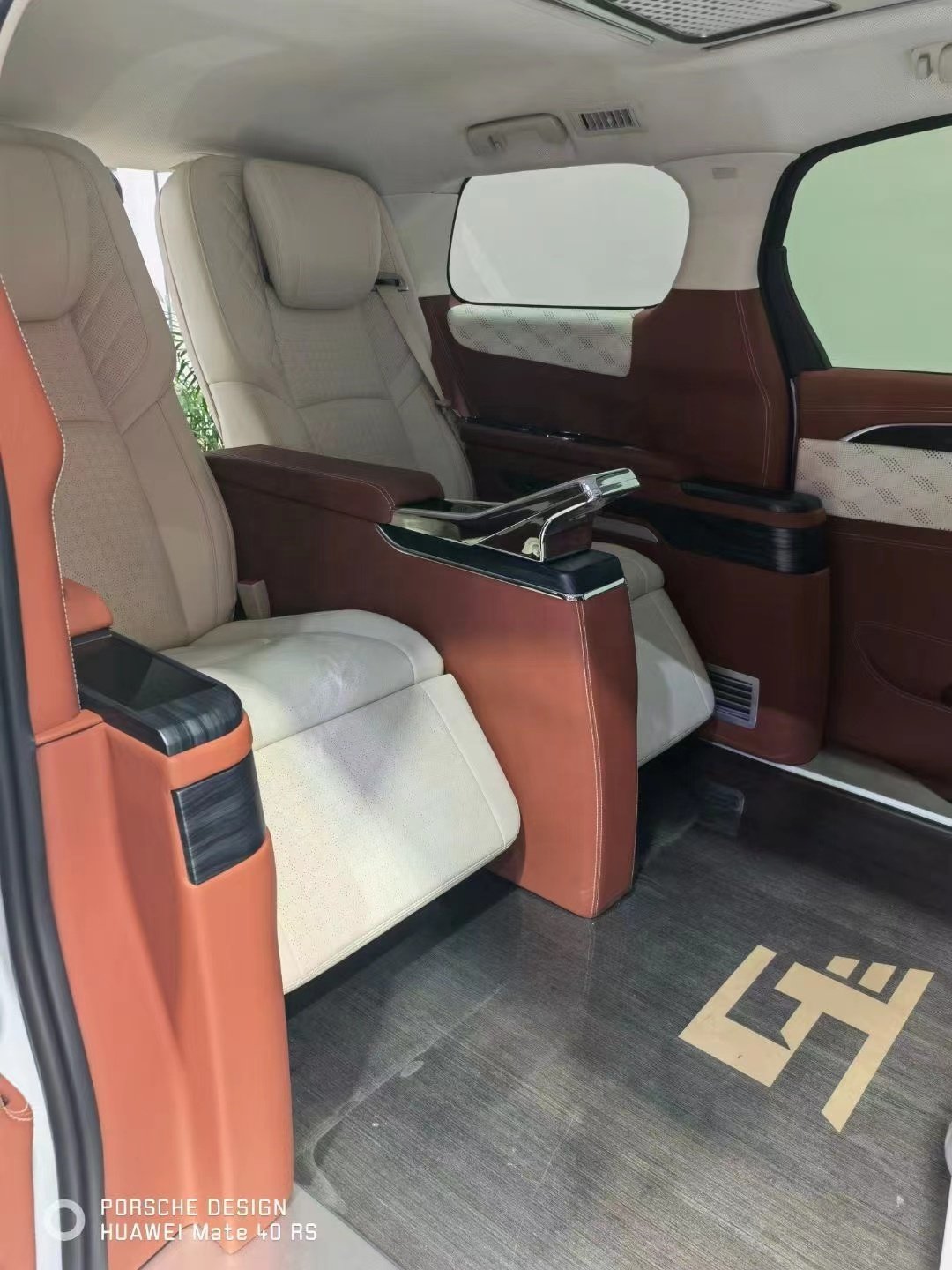 Luxury RV Vehicle Seat VIP Van Conversion Seat for V Class Sprinter Hiace Vito Coaster Metris