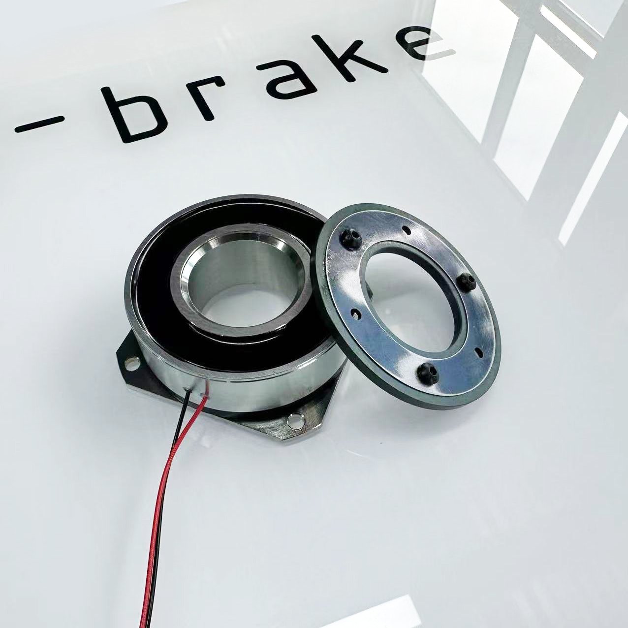 Hot Selling Good Quality Clutch Booster for Robot Higer Bus Repair Kits Permanent Magnet Brake
