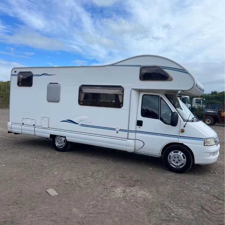 USA New Off-Road Mobile RVs Modern Motorhomes for Camping Adventure Big Space RV Caravan Mobile Travel Home Outdoor Camper Van
