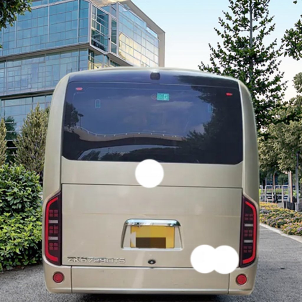 Hot Cheap Second-Hand Luxury City Bus 30 Seater with Front Engine Diesel Fuel Manual Transmission Euro 3 Emission Standard