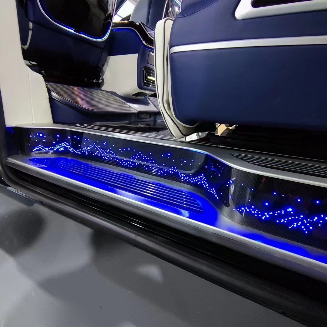 W447 Cheap Factory Price High Quality Auto Body Parts Hot Selling Front Car Door Aluminum Pedal with Light