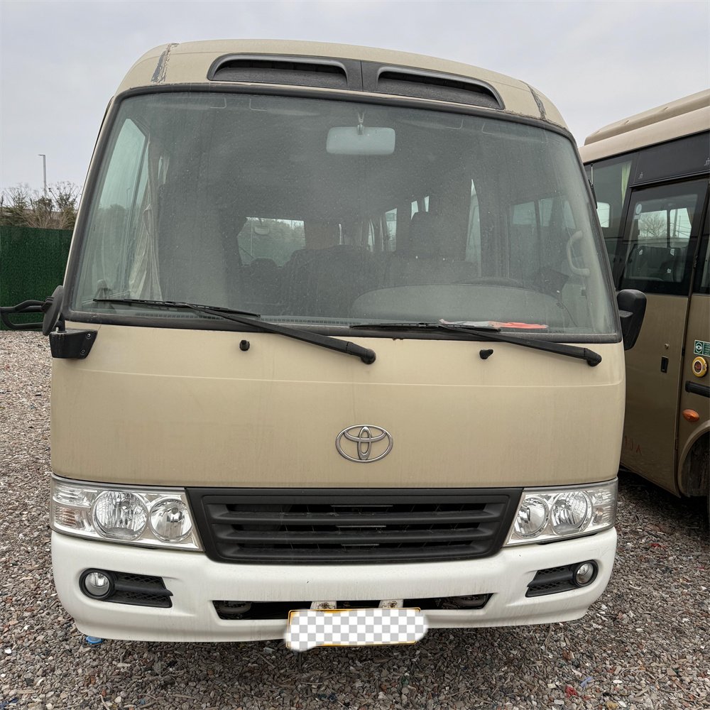 Manufacturer Wholesale Used Bus toyota coaster 17-23 Seats with Diesel Engine Leather Seats Good for School Bus Using