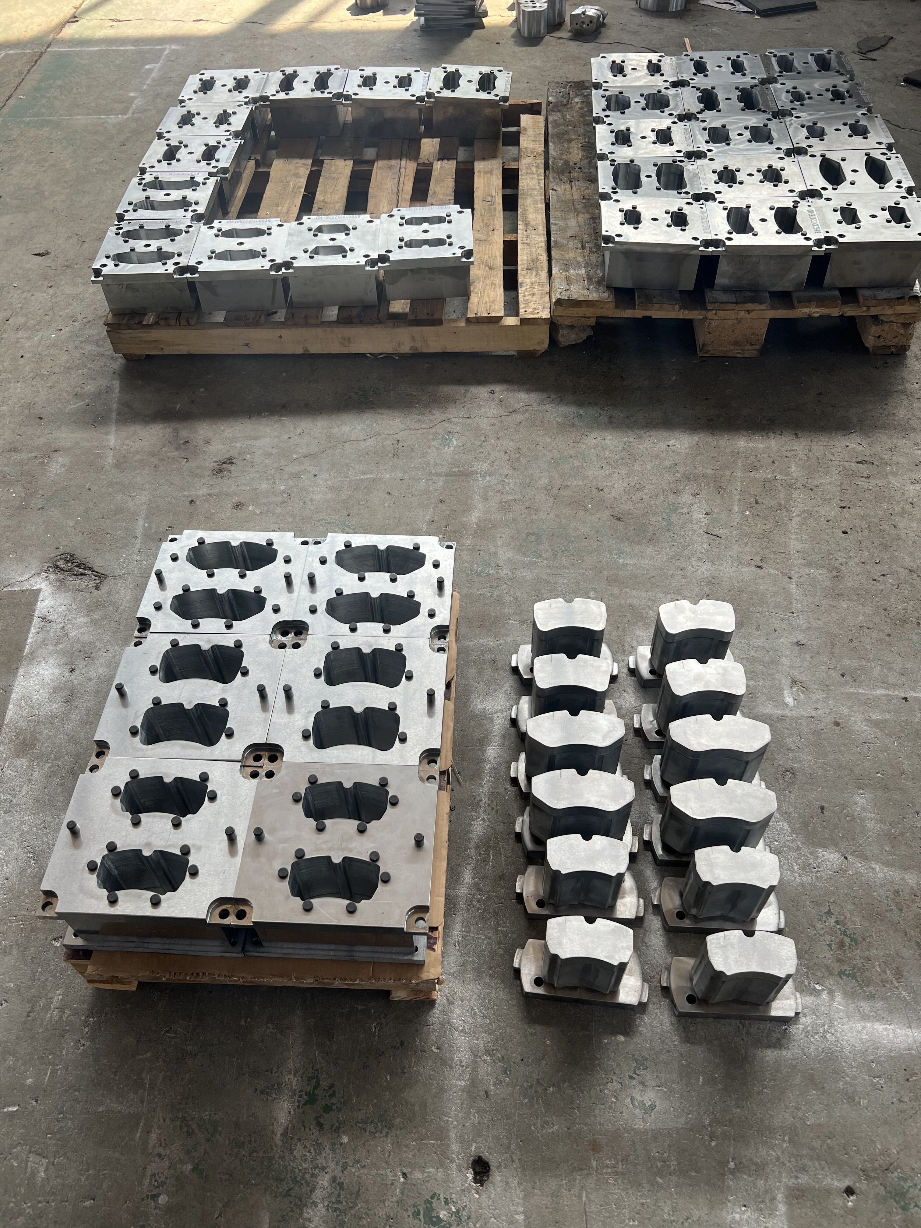 Brake Pads Making Machine Hot Press Die Disc Brake Pad for Car Making Machine Mold for Brake Pads Production