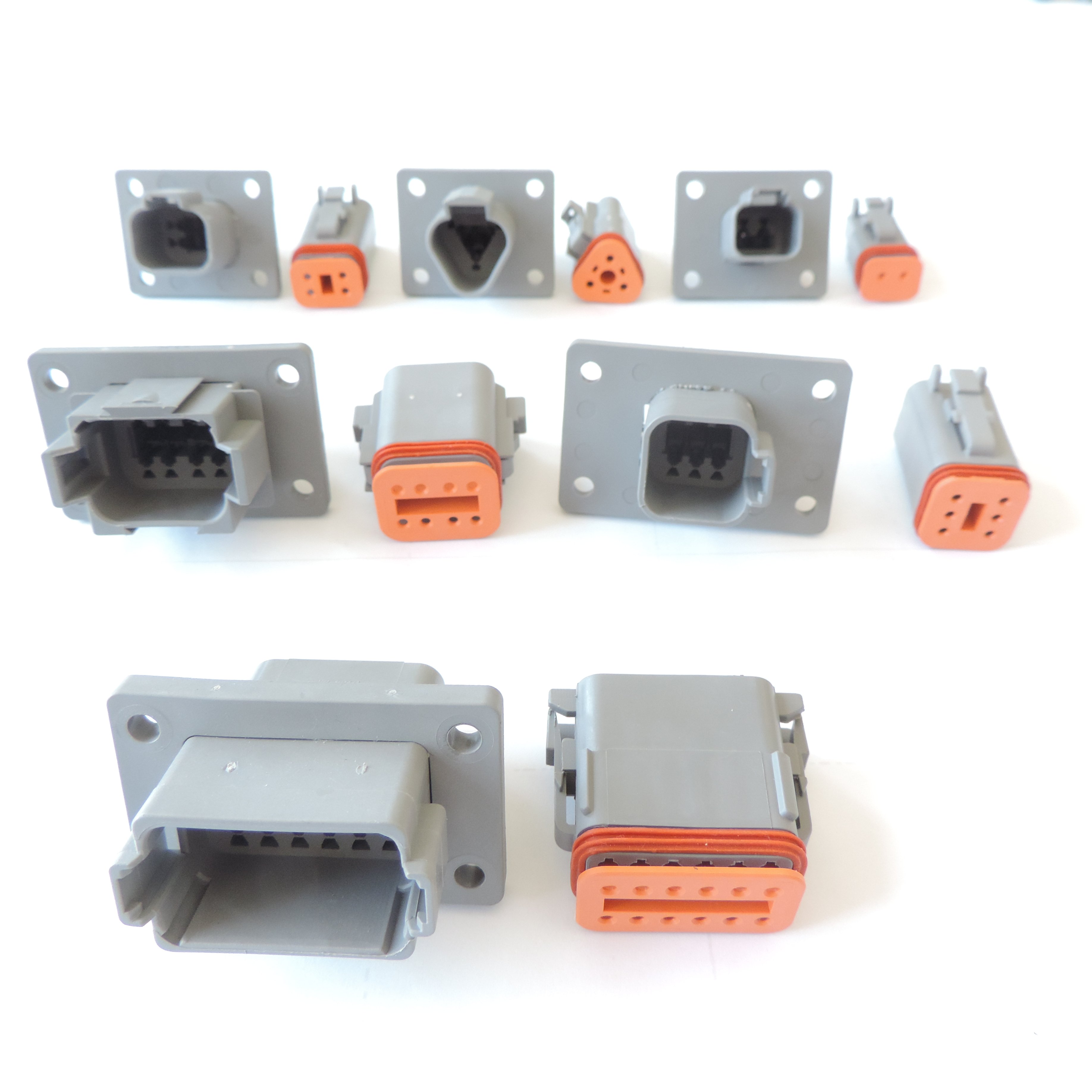Deutsch DT Series Connector Waterproof Electrical Plug DT06/DT04 2/3/4/6/8/12 Pin Engine/Gearbox for Car Bus Motor Truck