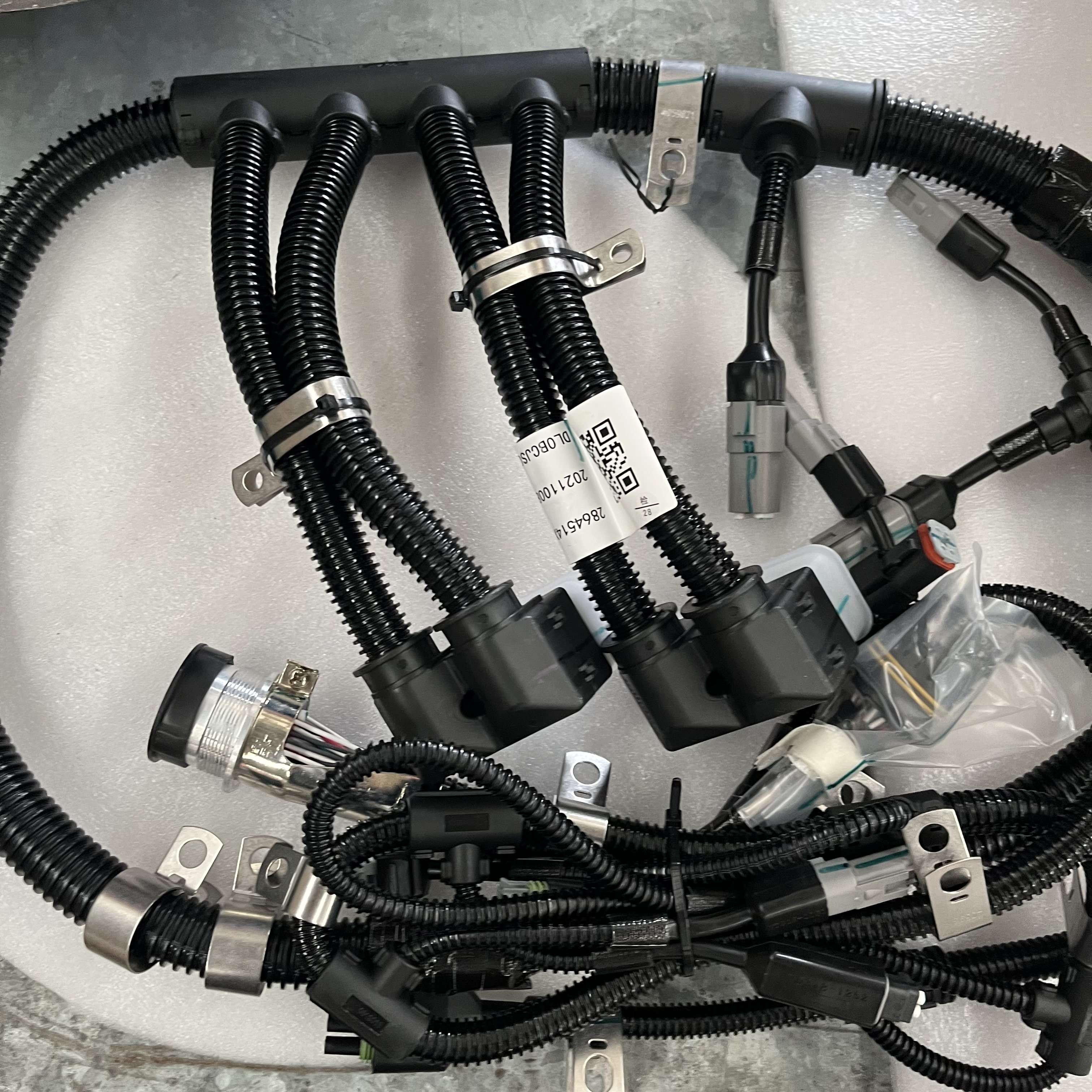 High Quality YIKANG Selling Original Wholesale Cummins 5346207 Engine Accessories Electronic Control Module Wiring Harness