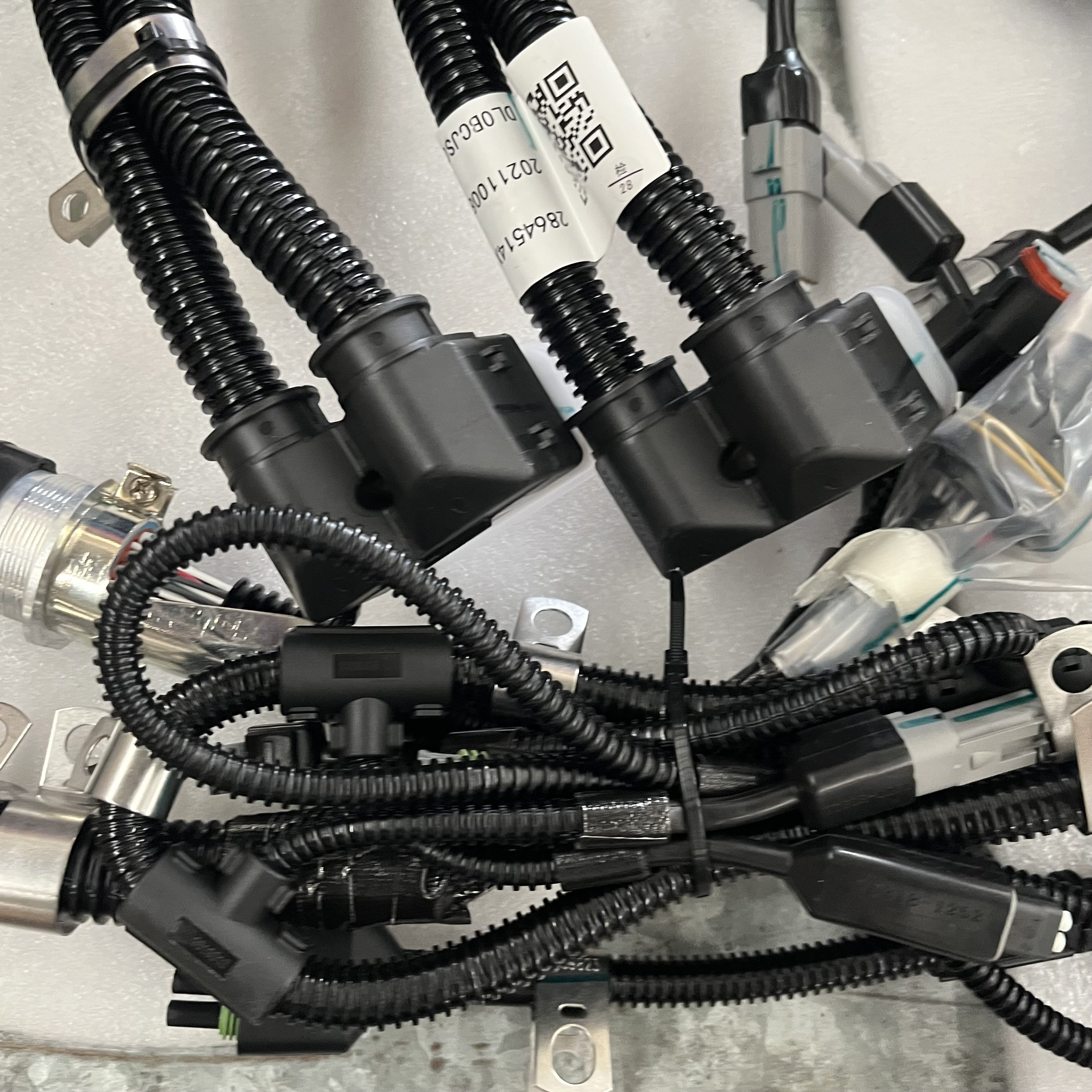 High Quality YIKANG Selling Original Wholesale Cummins 5346207 Engine Accessories Electronic Control Module Wiring Harness