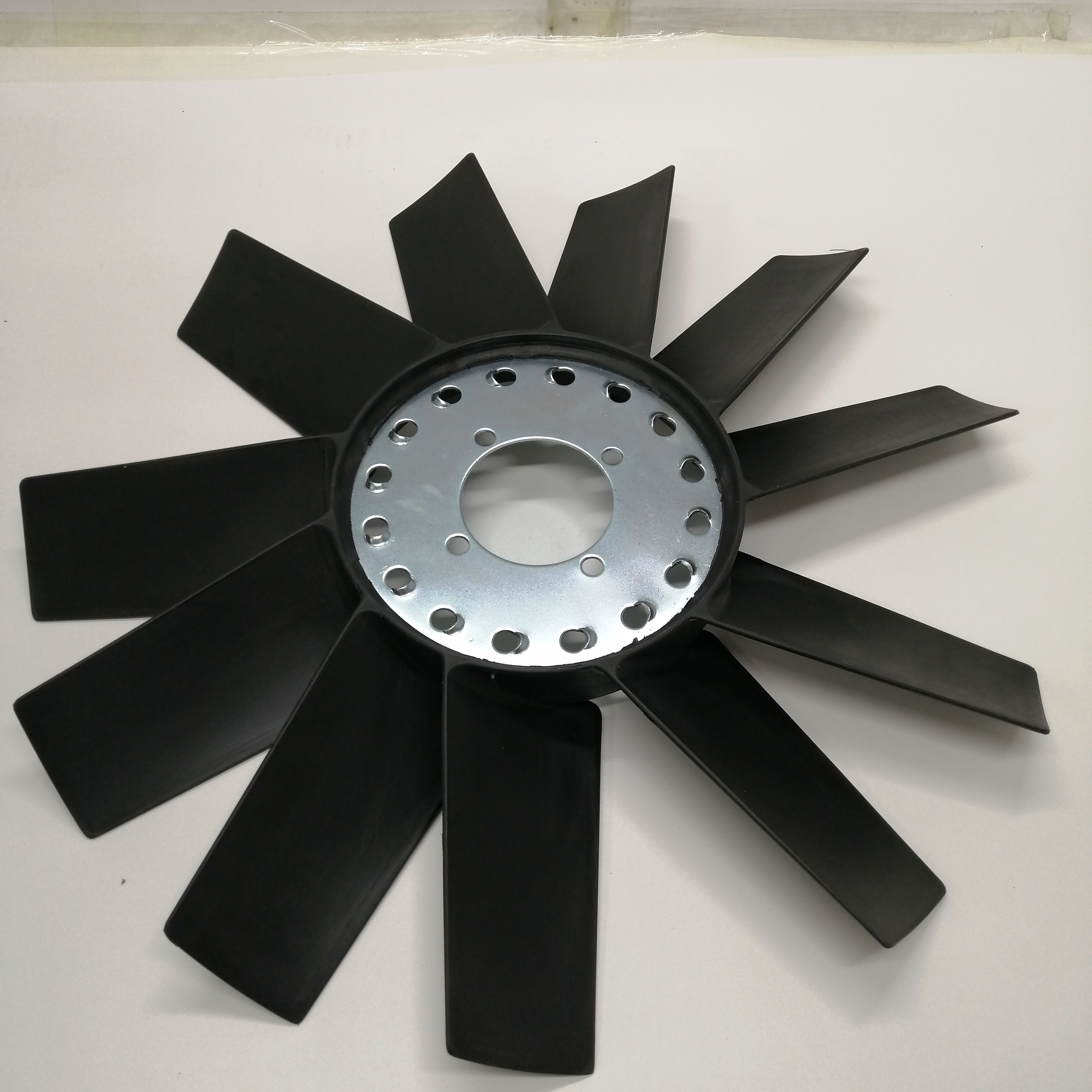 Foton & Kamaz Truck Oil Fan 020005366 Heavy-Duty Engine Cooling System New Condition