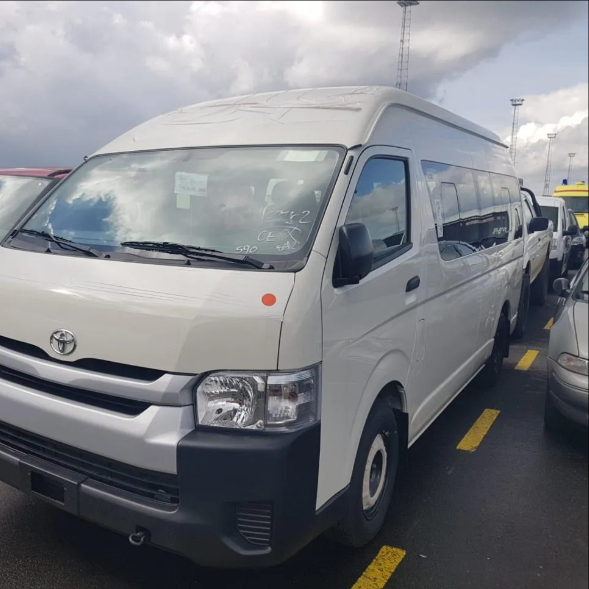 Used Toyota Hiace High Roof Minibus & Bus with 3.5L Electric Fuel 0 16 Seats Leather Seats Left Steering Rear Camera 0 16 Seats