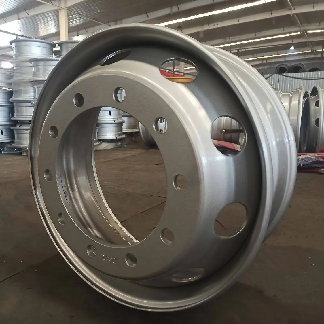 9.0 X 22.5 19.5*8.25 Inch Bus Truck Steel Tubeless s Wheel Rim 22.5 X 8.25 Truck Wheel with 10 Hole
