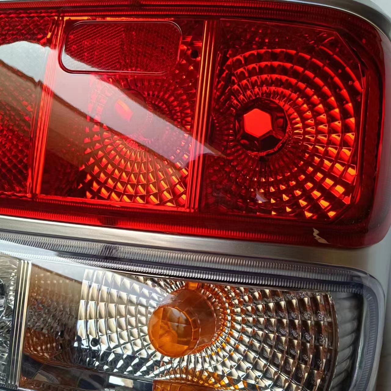 High Quality 24V City Bus Spare Parts New Rear Lamp Tail Light and Brake Light