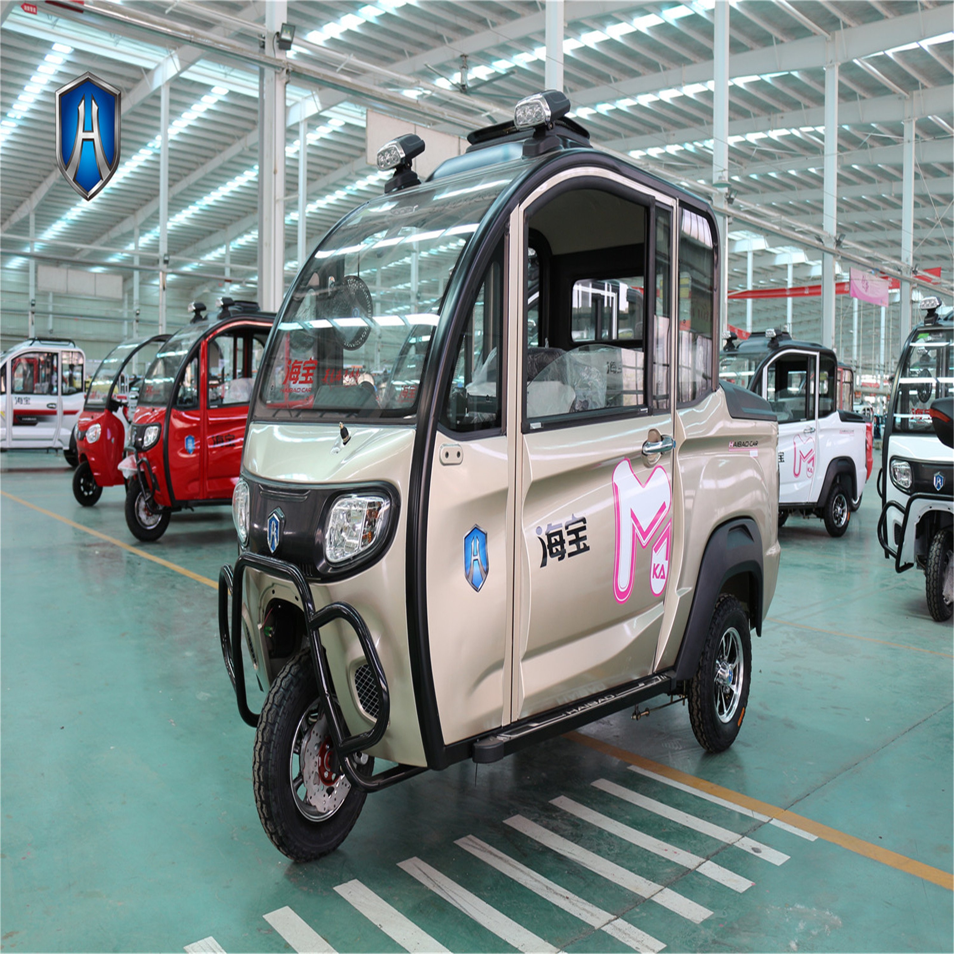 4x4 Double Cabin Pickup with High-capacity 3 Seats Pickup Truck Double Cabin Luxurious Electric Pickup Truck Car