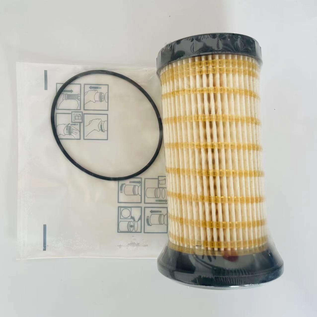High Quality Genuine Logo Truck Parts Special Truck Diesel Filter 26561118