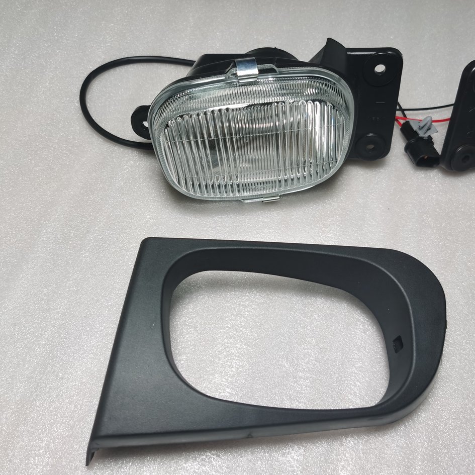 LED Tail Lamp Top Quality Bus Accessories coach Parts for Mitsubishi Rosa Head Light Tail Light signal Light Grill Bumper