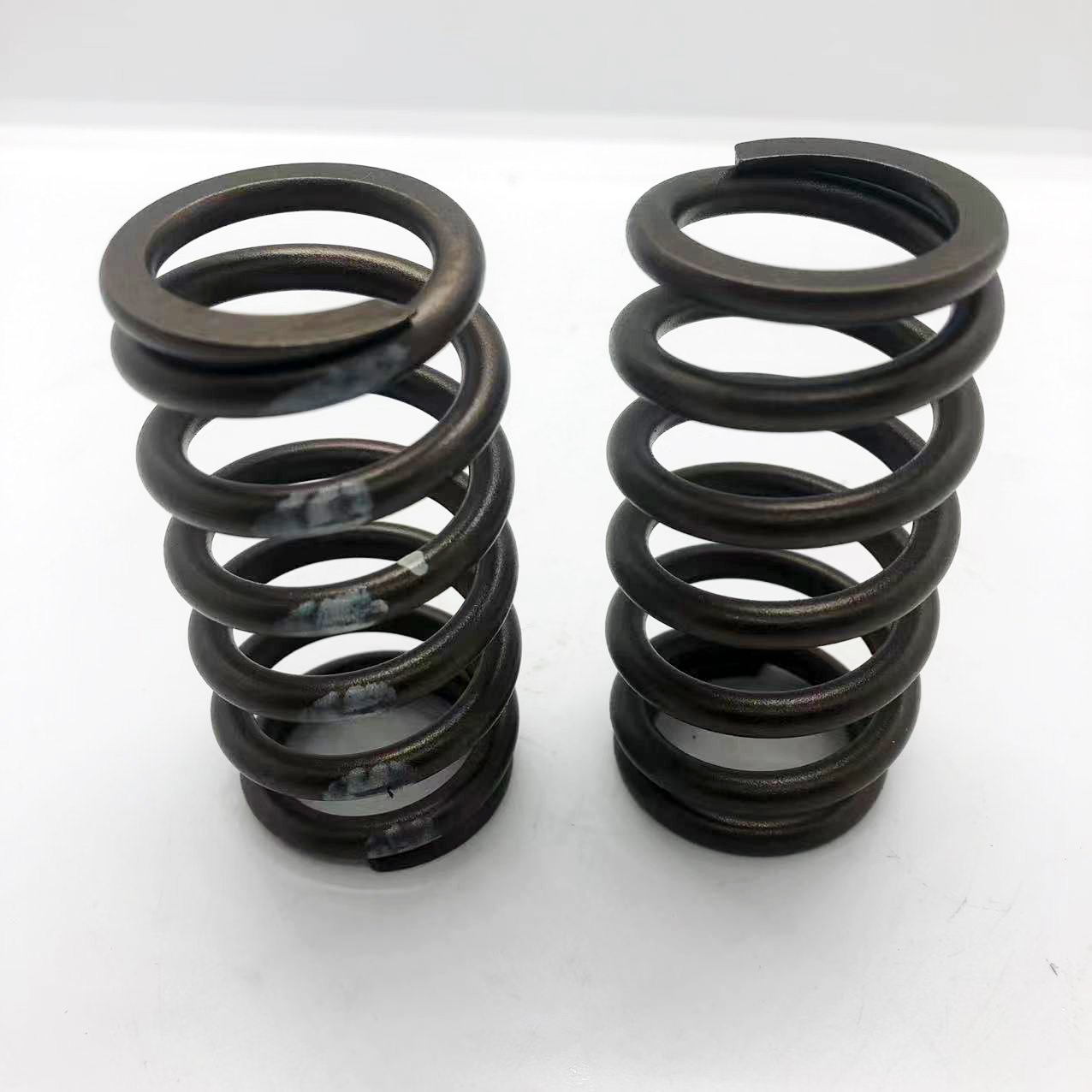 China Factory Wholesale 6BT Engine Parts Valve Spring 3916691