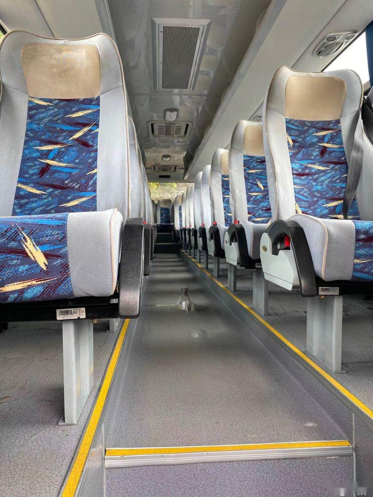 Yutong Bus Sightseeing Bus Coach Bus 51Seaters for Sale Model ZK6119, 2015 Year ,YC Engine