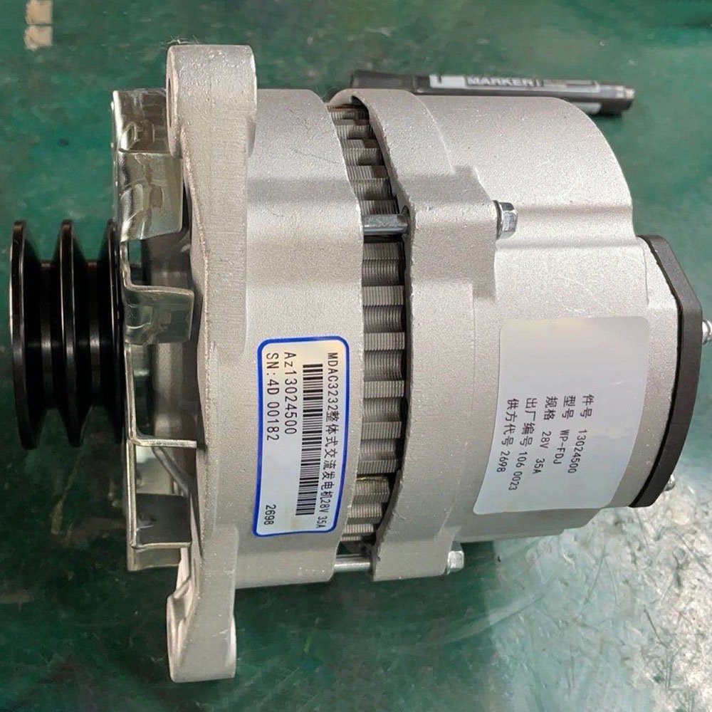MDAC3232 Hot Sale Good Quality Spare Parts Generator Engine Alternator 28V 35A Car Alternator 13024500 Generator Assembly