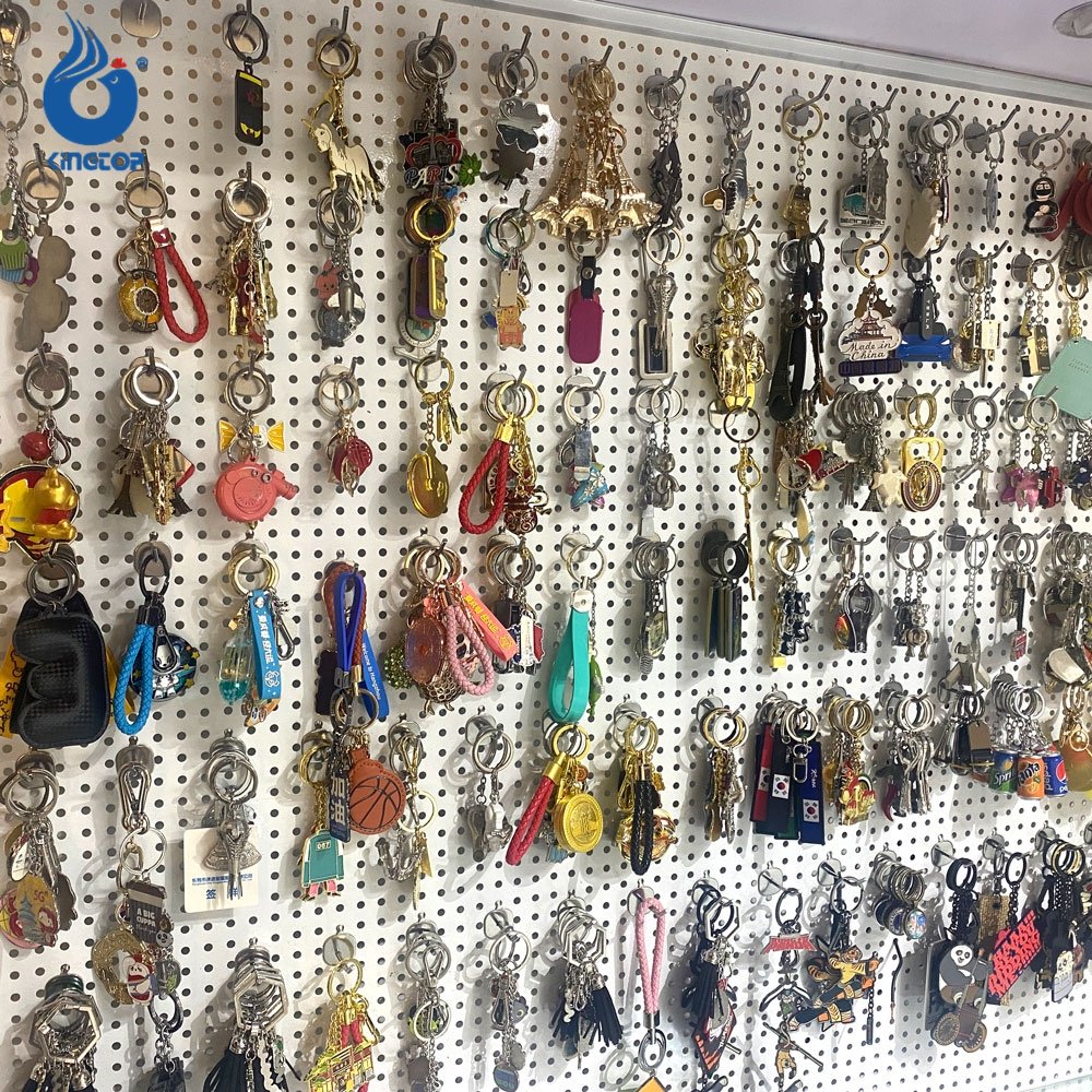 Wholesale Customized Keychain Key Chain Accessories Metal Keychain 3d Custom Keychains Travel Souvenirs Gift Alloy Key Chain