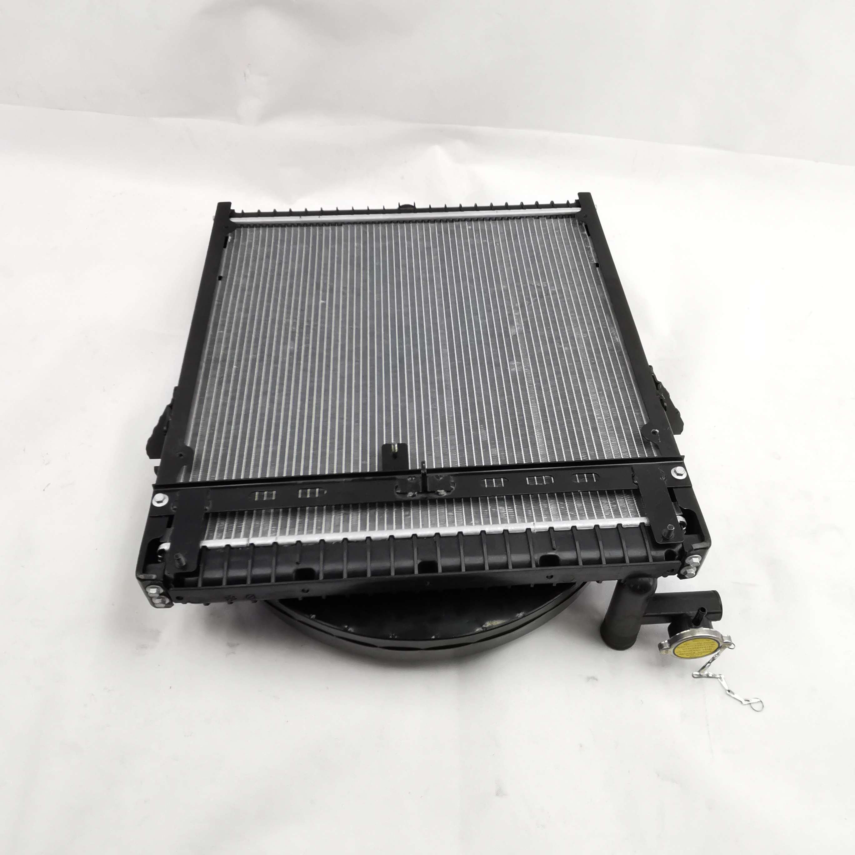 Foton Truck Parts Radiator with air Shield Assembly FS113000000085A1448