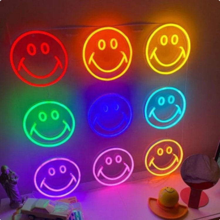 Silicone LED Neon Sign Smiley Face Neon Sign Inner Design LED Neon Light for Wall Decoration