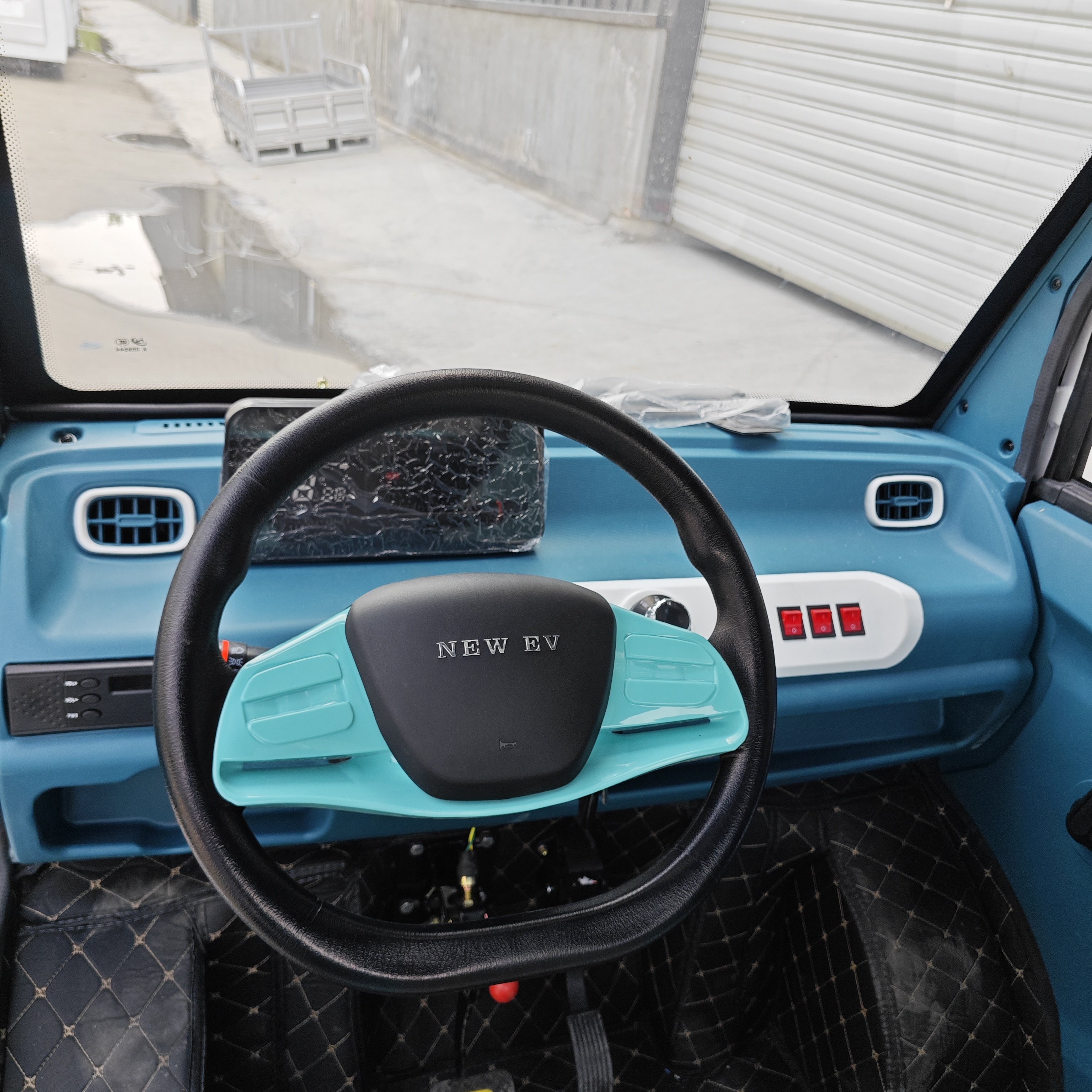 Custom Mini Electric Cargo Truck LHD or RHD New Energy Vehicle for Sale