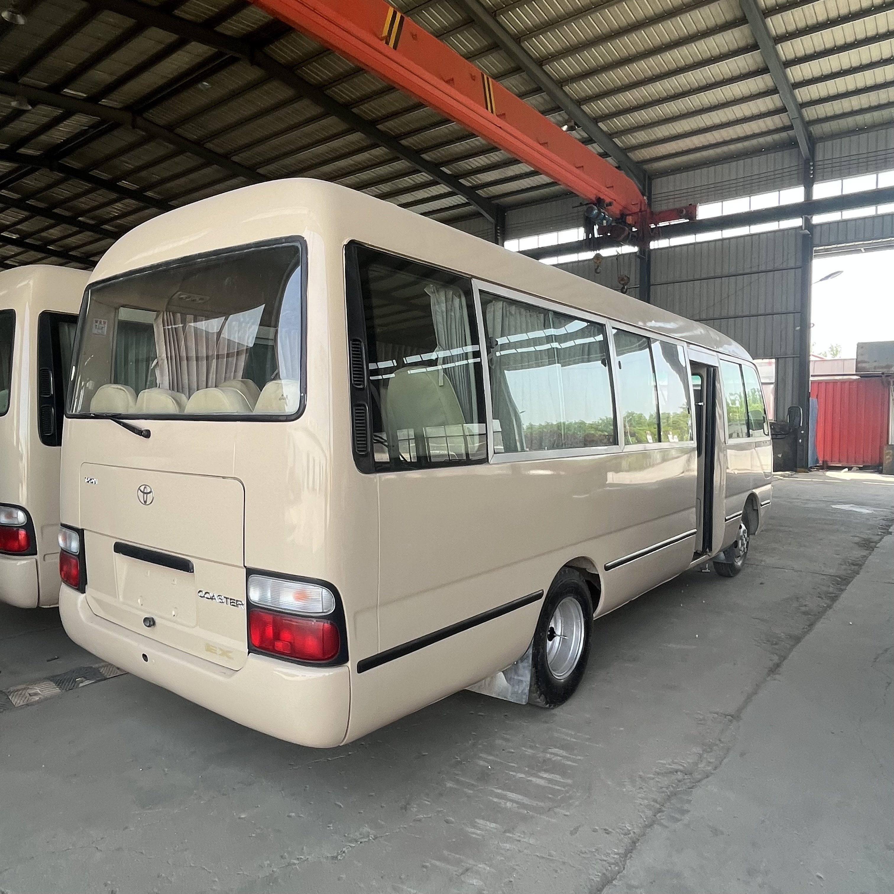 Spots Goods Used Toyota Bus Coaster 30 Seater Buss Coasters Rhd Toyota Coaster City Bus for Sale