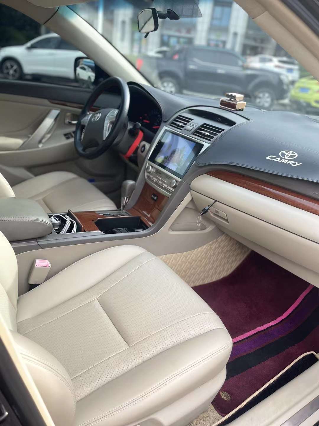Toyota Camry 2013 2.0L Sport Used Car 127KW 2.0L 173hp L4 2024 Dual-engine 4-door 5-seat Sport Made in China