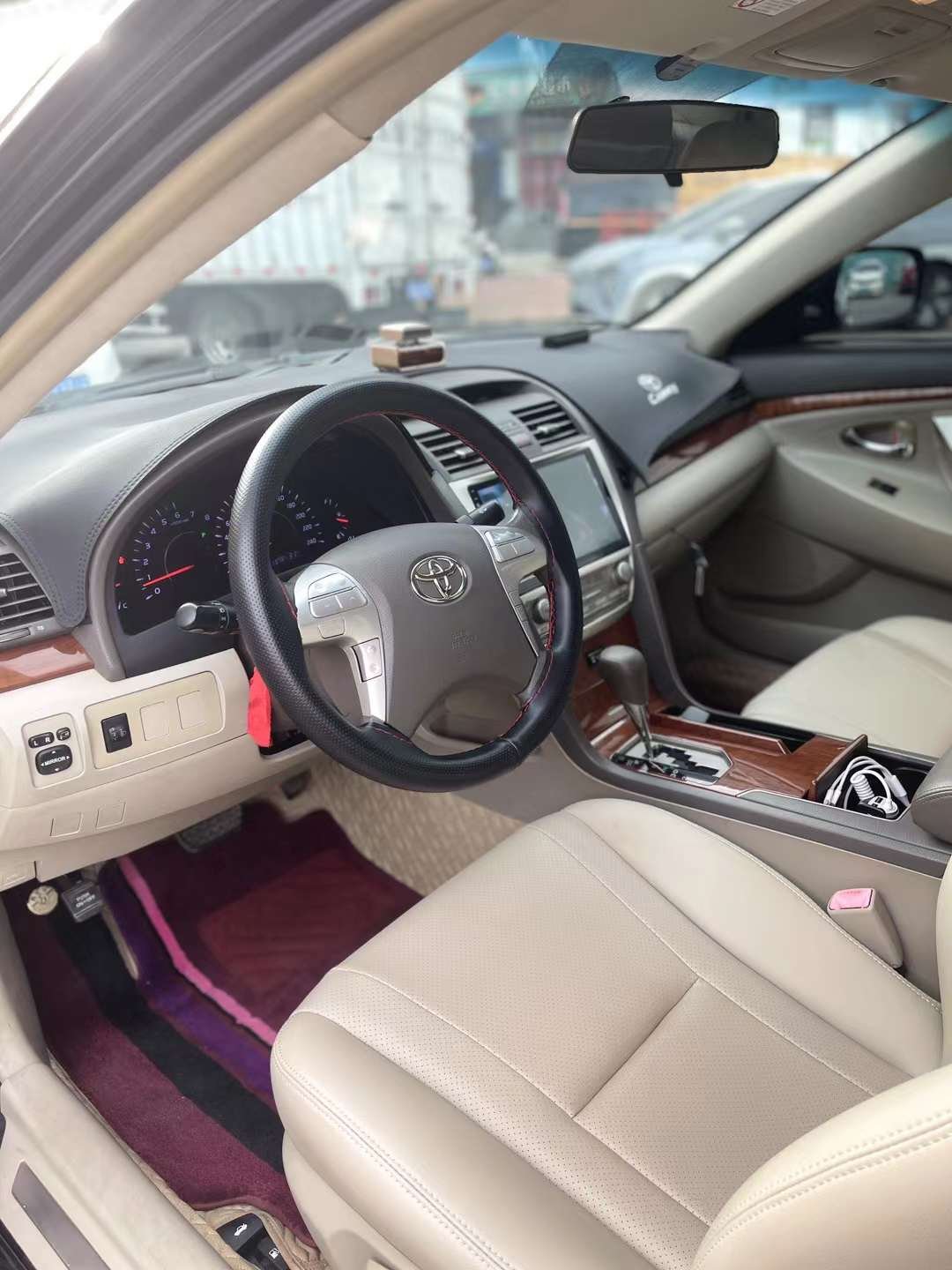Toyota Camry 2013 2.0L Sport Used Car 127KW 2.0L 173hp L4 2024 Dual-engine 4-door 5-seat Sport Made in China