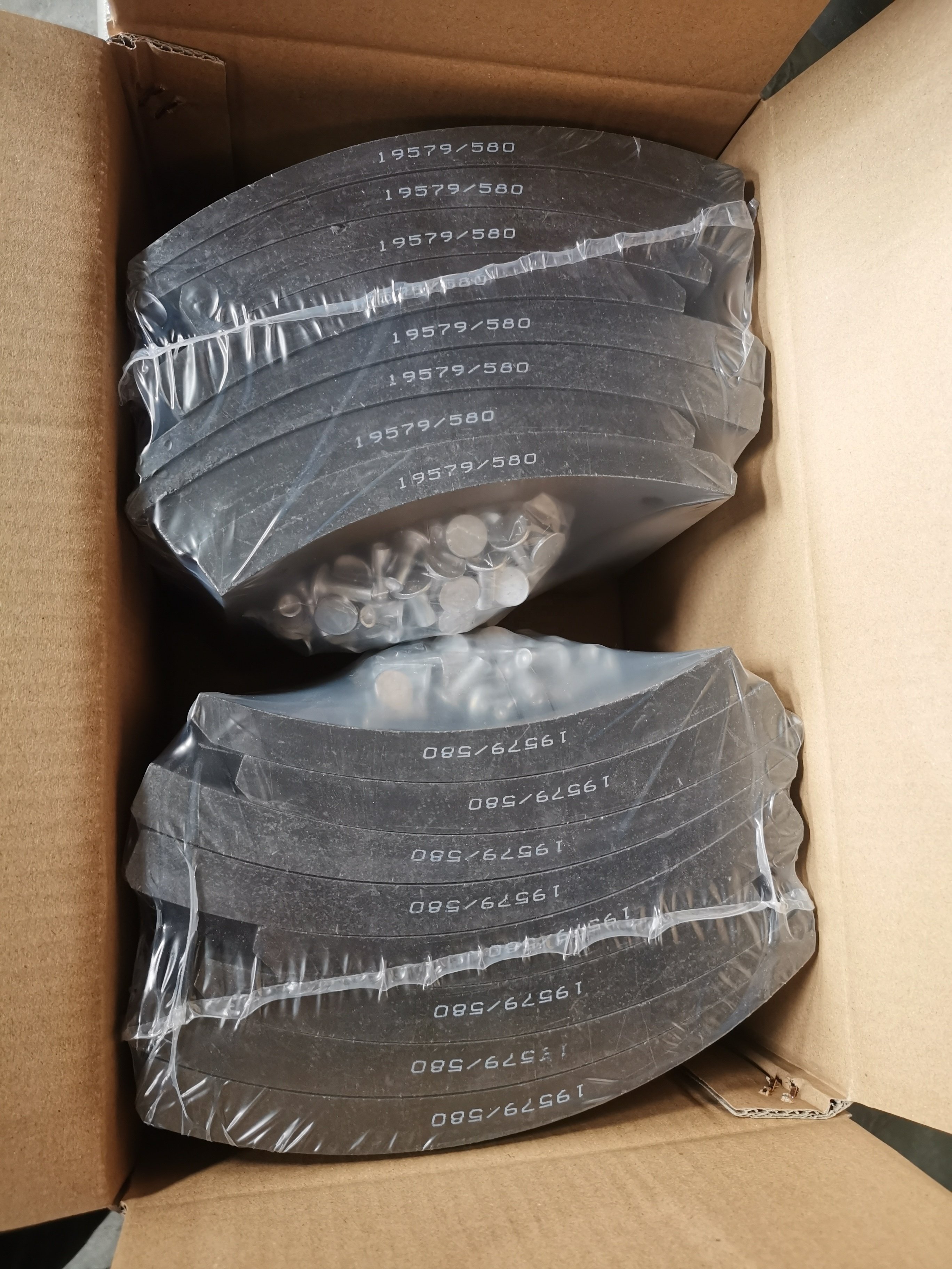Premium New Brake Linings for Trucks and Buses Essential Component for Efficient Industrial Truck Brake Systems