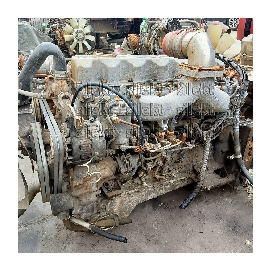 Used Engine Assembly for Hino P11C-UJ Diesel Engine Dump Truck Euro III 259kw Truck Engine