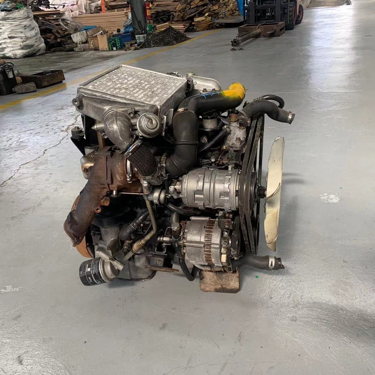 High Quality Auto Parts Boutique Isuz U Used Diesel Engine 4J2T for D-MAX