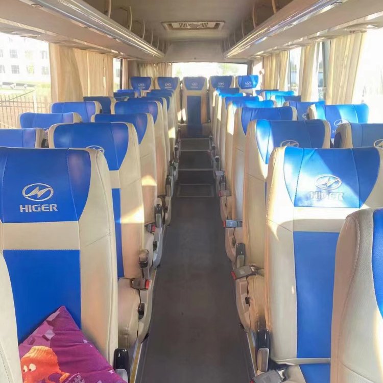Used Diesel Bus 2010-2015 for Sale in UAE Manual Transmission Coach in Second Hand Condition