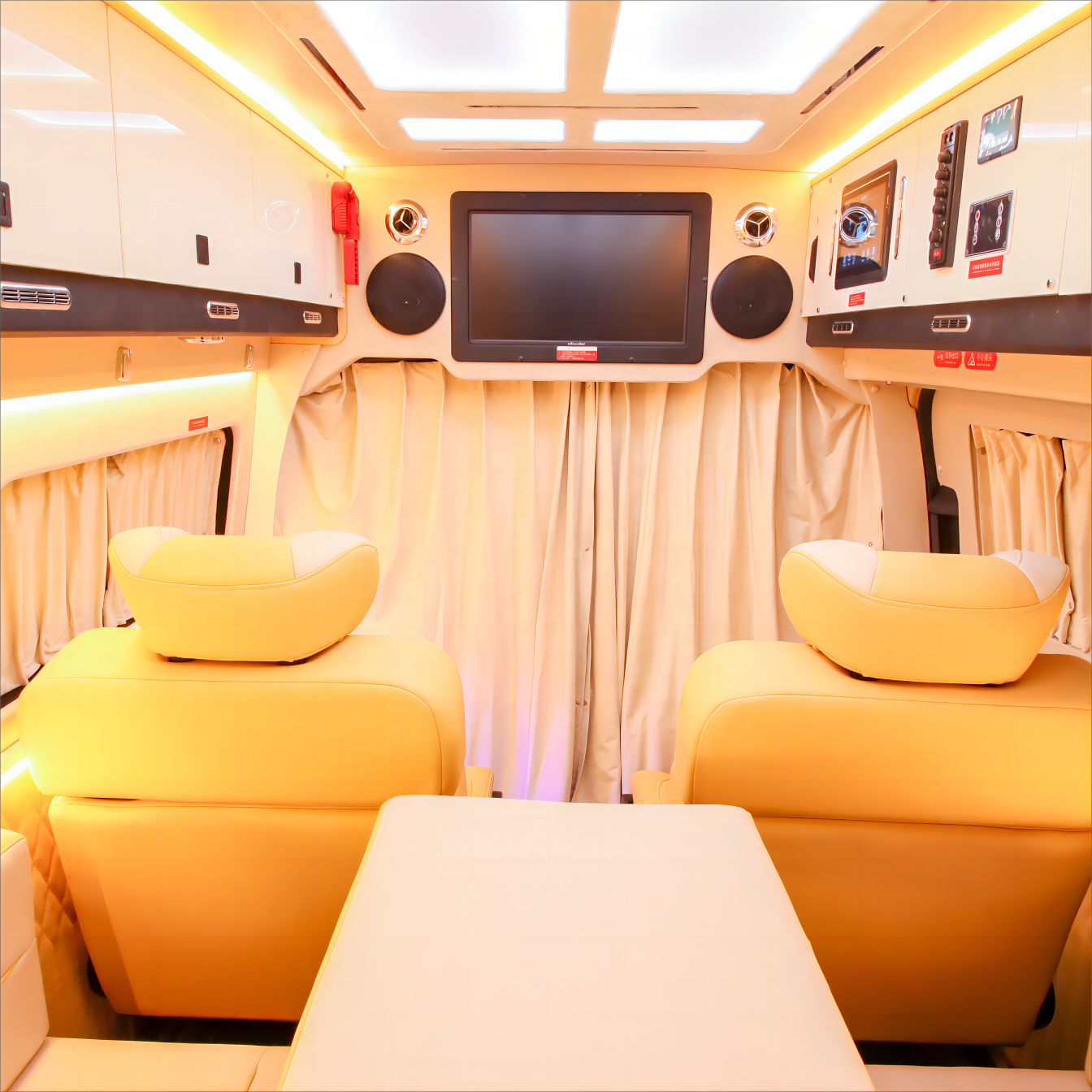 QXN RV B660 Diesel 6-Seater Used Car Turbo Engine Automatic Gearbox Hydraulic Steering System R16 Tire Size FWD Bus Type