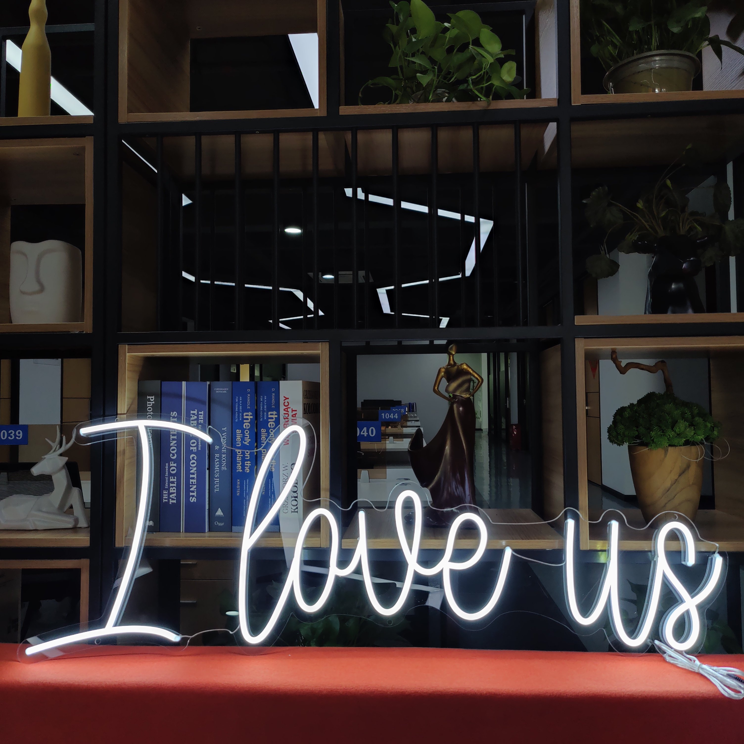 Koncept Drop Shipping 20inch Love Led Light Sign Neon Light Advertising Custom LED Neon Sign