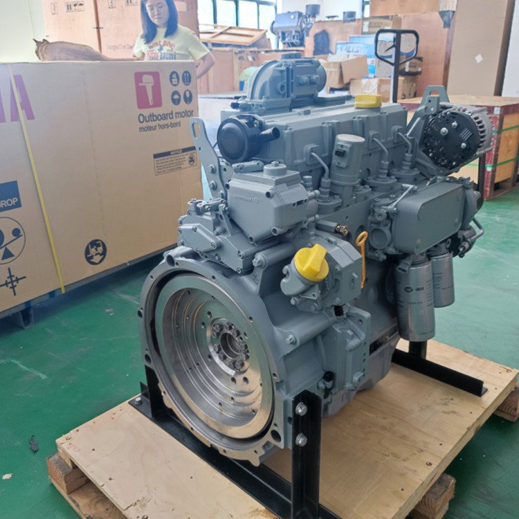 Original Deutz Diesel Engine Bf4m1013, Bf6m1013, Bf4m2012, Bf6m2012 for Bus and Construction Machine