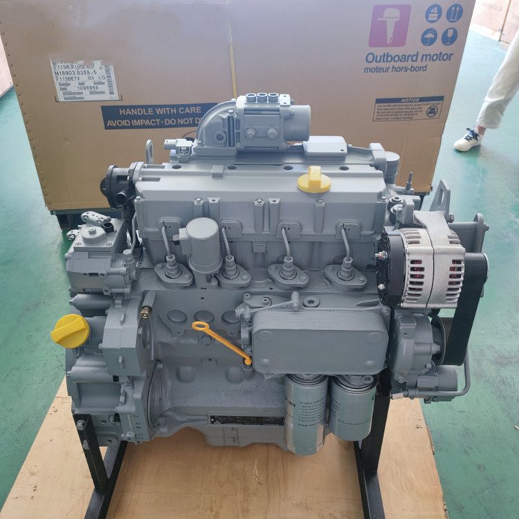 Original Deutz Diesel Engine Bf4m1013, Bf6m1013, Bf4m2012, Bf6m2012 for Bus and Construction Machine