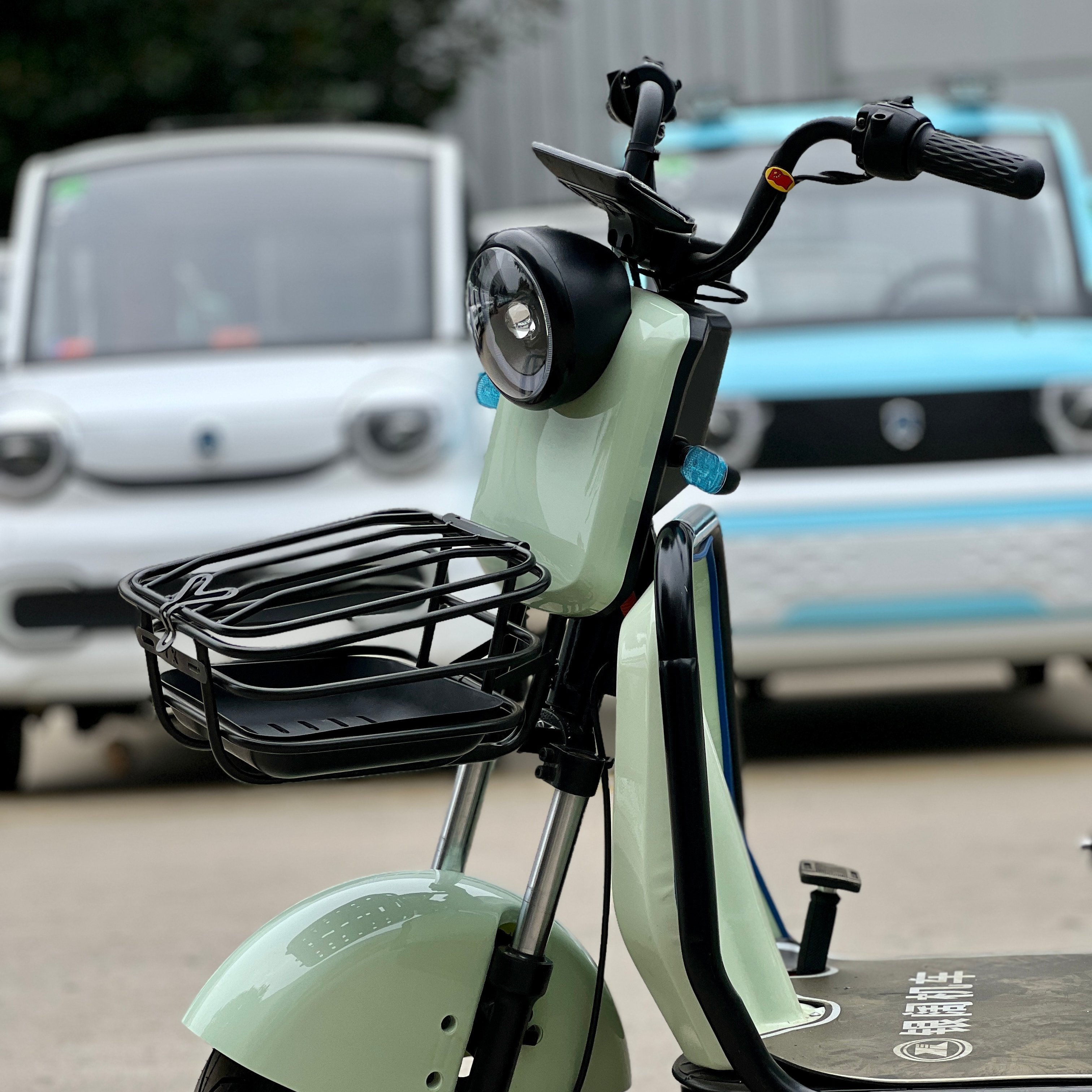 Factory Direct Newly Designed Small Passenger-carrying Tricycle Is Light and Comfortable