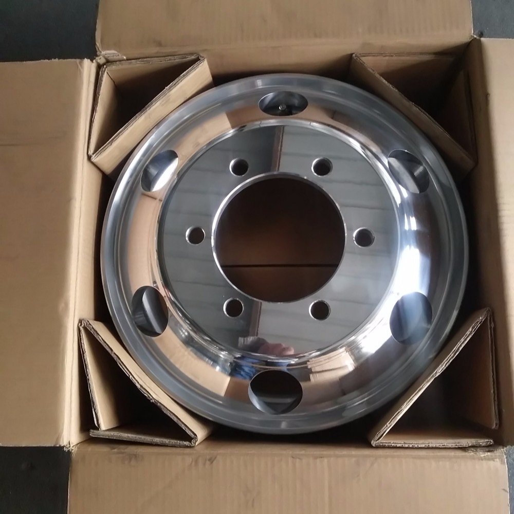 China Factory Aluminum Alloy Wheel for Truck Bus Trailer High Quality 17.5x6.75 Truck and Bus Wheel Rim